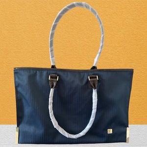 Moshi Aria Slim Lightweight Tote